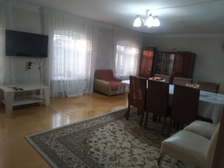 Zaqatala car kendi kiraye evler