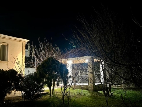 novxanida ucuz bag evleri